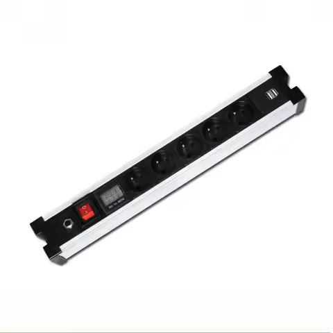 5-Outlet French Metered Rack PDU · USB Charging